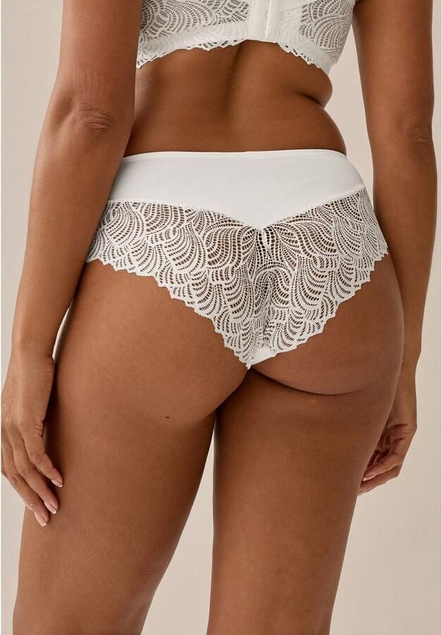 Naturana Hipster The Friday met kant vrouwelijk strak comfortabel elastisch heuphoog gesneden