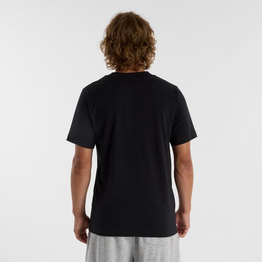 New Balance Sport Essentials Gradient Logo T-Shirt black Men T-Shirts & Polo's zwart Maat XL Kleding