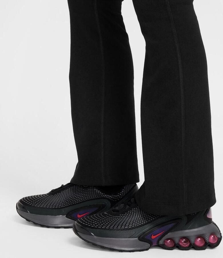 Nike Sportswear Classics High-Rise Flared Tight Sportshorts in zwart formaten: 170 - Foto 3