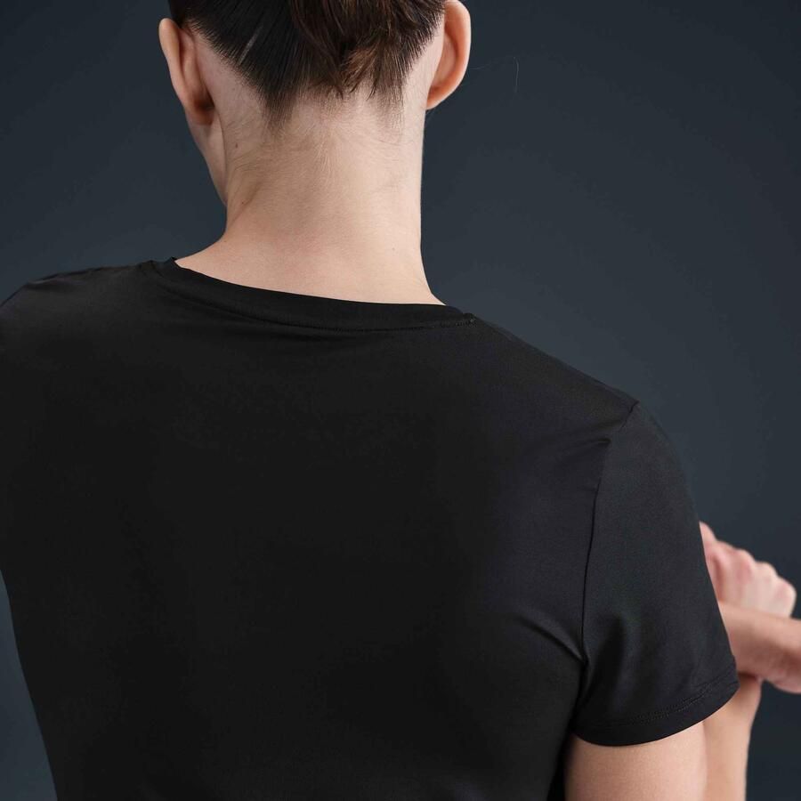 Nike Dri-FIT One Damestop met standaardpasvorm en korte mouwen Black- Dames Black - Foto 6