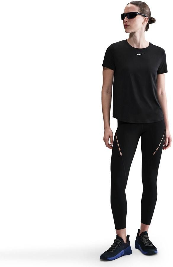 Nike Dri-FIT One Damestop met standaardpasvorm en korte mouwen Black- Dames Black - Foto 4