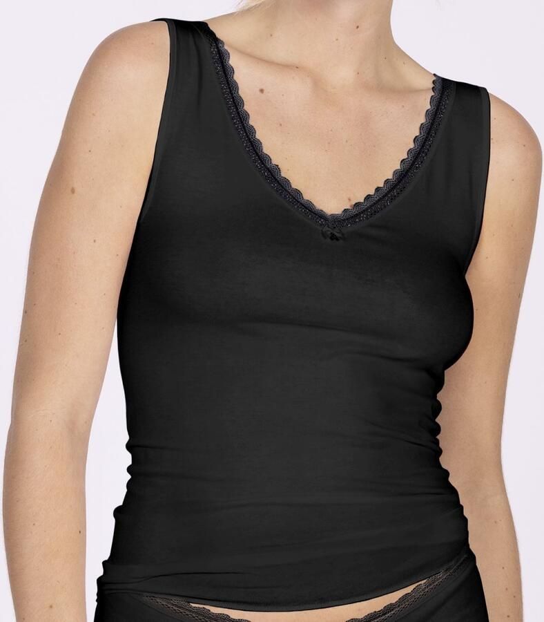 Nina Von C. Hemd Simply basic zacht elastisch comfortabel nauw met kant v-uitsnijding