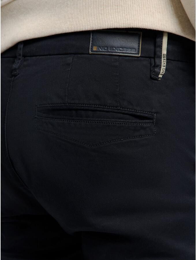 NO EXCESS Chino met gar t-dyed finish