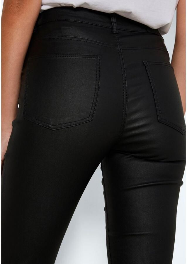 Noisy may Imitatieleren broek NMSALLIE HW FLARE COATED PANTS NOOS