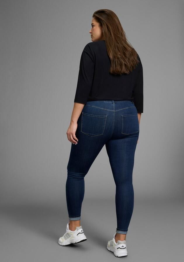 ONLY CARMAKOMA Skinny fit jeans CARTHUNDER PUSH UP REG SK JNS - Foto 4