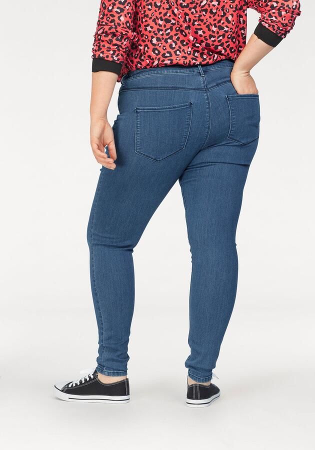 ONLY CARMAKOMA PLUS SIZE skinny fit jeans met push-up-effect model 'Thunder Push' - Foto 8