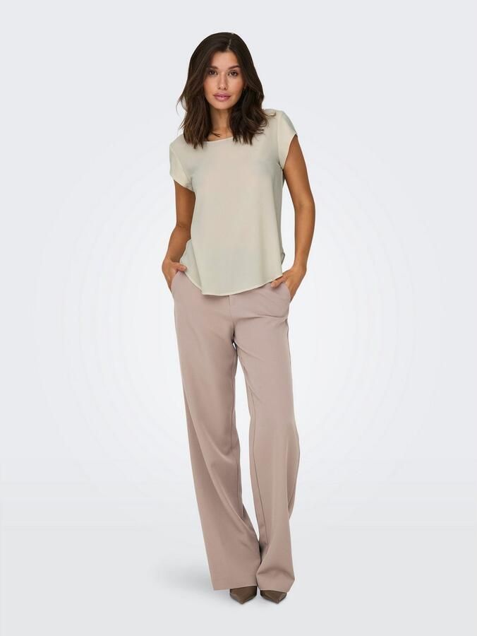 Only Blouse met korte mouwen ONLVIC – Vrouwelijke blouseshirt in losse vorm regular fit web kunstvezel ronde hals effen - Foto 4