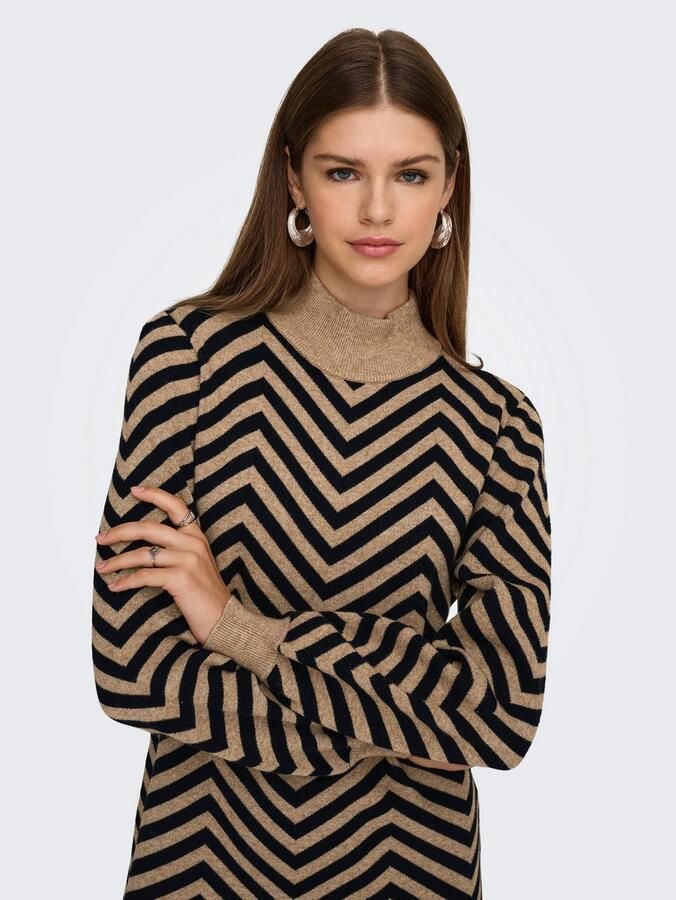 Only Gebreide jurk ONLJULIA LS HIGHNECK PATTERN DRESS KNT - Foto 3