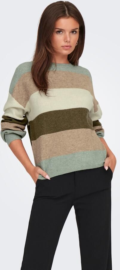 Only Comfort fit gebreide pullover met breed streepmotief en extra brede schouders modell 'ATIA' - Foto 11