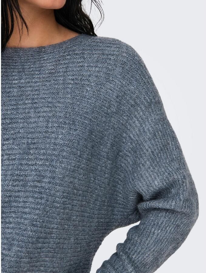 Only Pullover met extra brede schouders model 'DANIELLA'