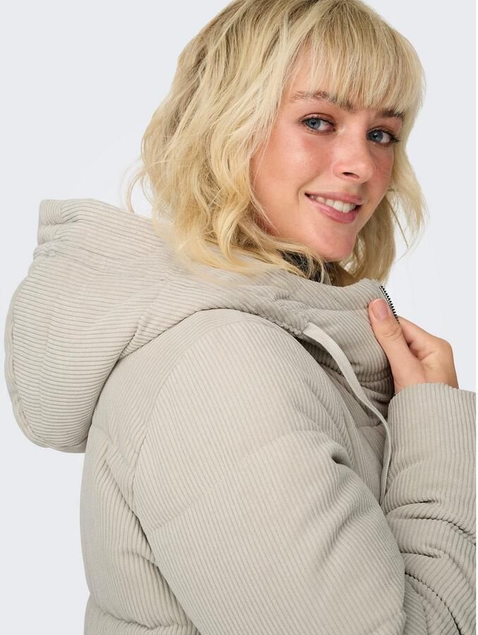 Only Regular fit gewatteerde lange jas van corduroy model 'DOLLY'
