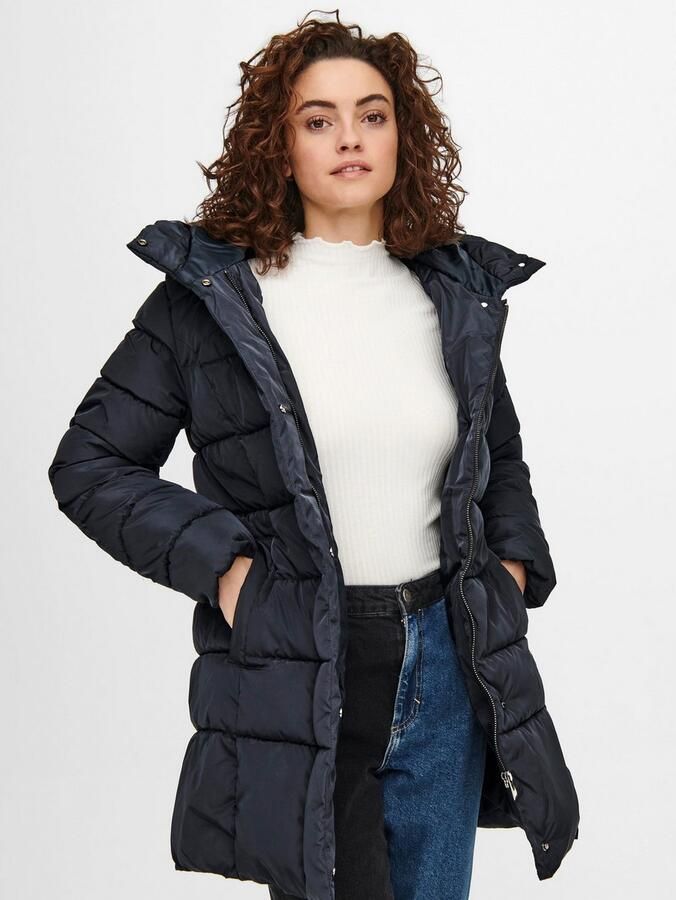 Only Doorgestikte jas ONLNEWLINA PUFFER COAT OTW met een grote capuchon