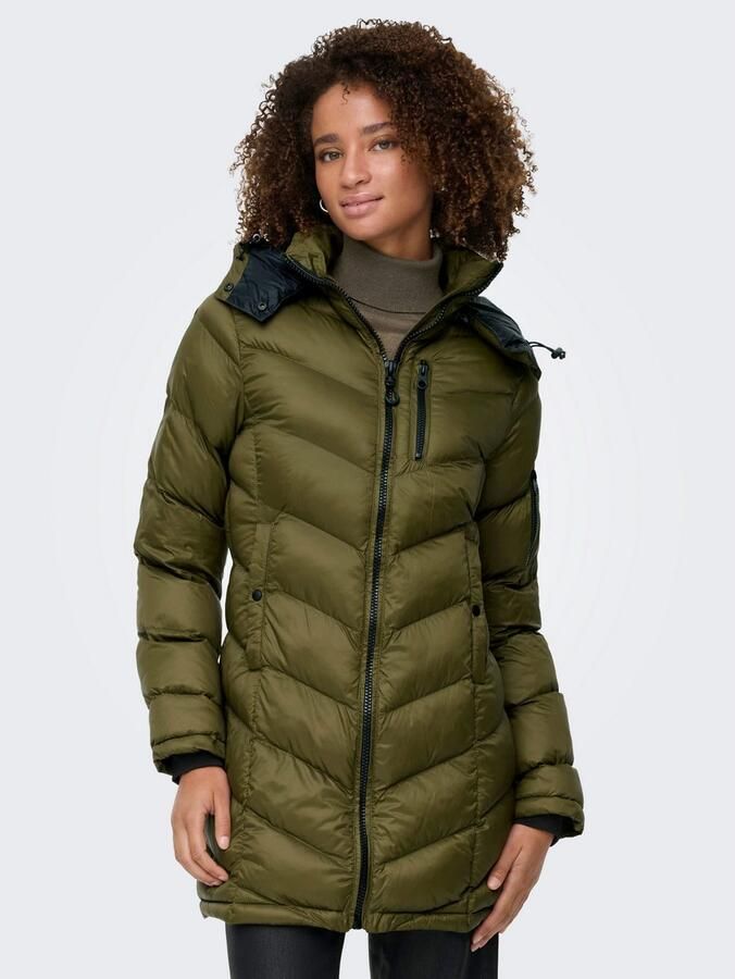 Only Gewatteerde jas ONLTAHIA LW QUILTED COAT CC OTW