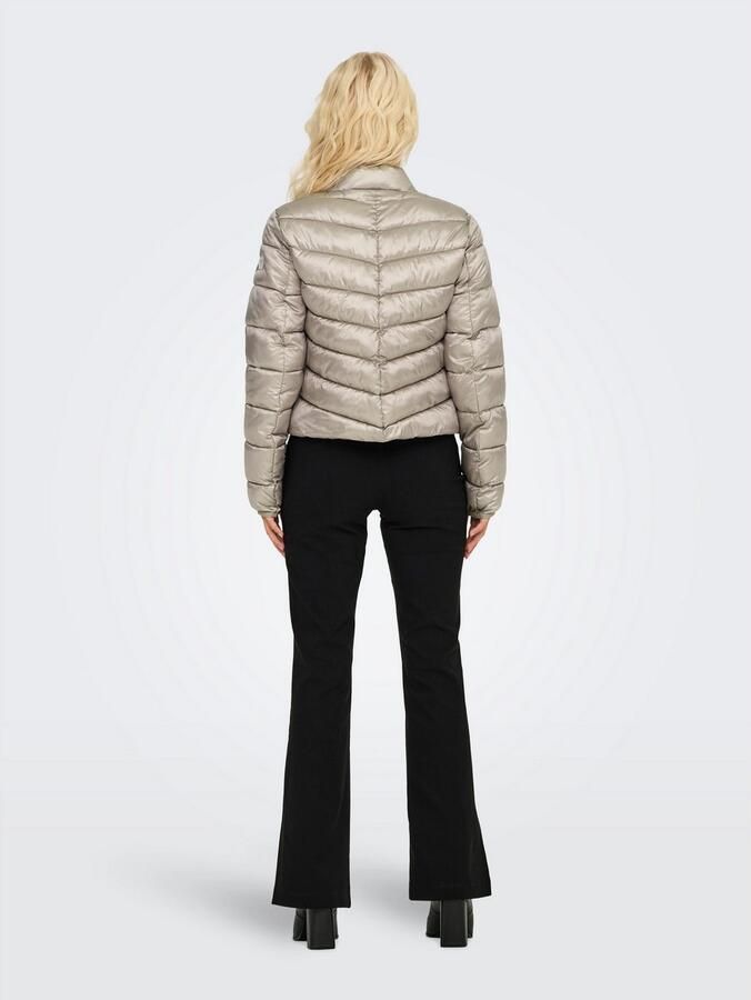 Only Gewatteerde jas ONLVEGA QUILT SHORT LIFE JACKET CC OTW - Foto 4