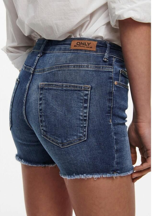 Only Jeansshort ONLBLUSH – Jeansshorts met gerafelde zoom Schuureffecten modieus skinny fit ronde hals regular fit - Foto 4