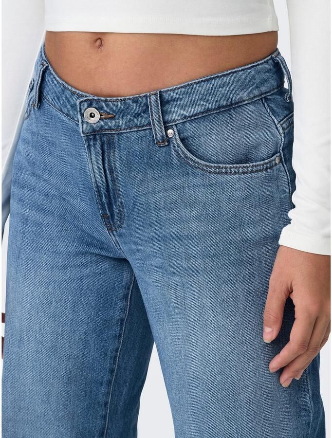 Only Low Rise-jeans ONLBRITNEY LOW STRAIGHT DNM AZG OS Middellichte wassing voor een gewassen en gedragen denim-look