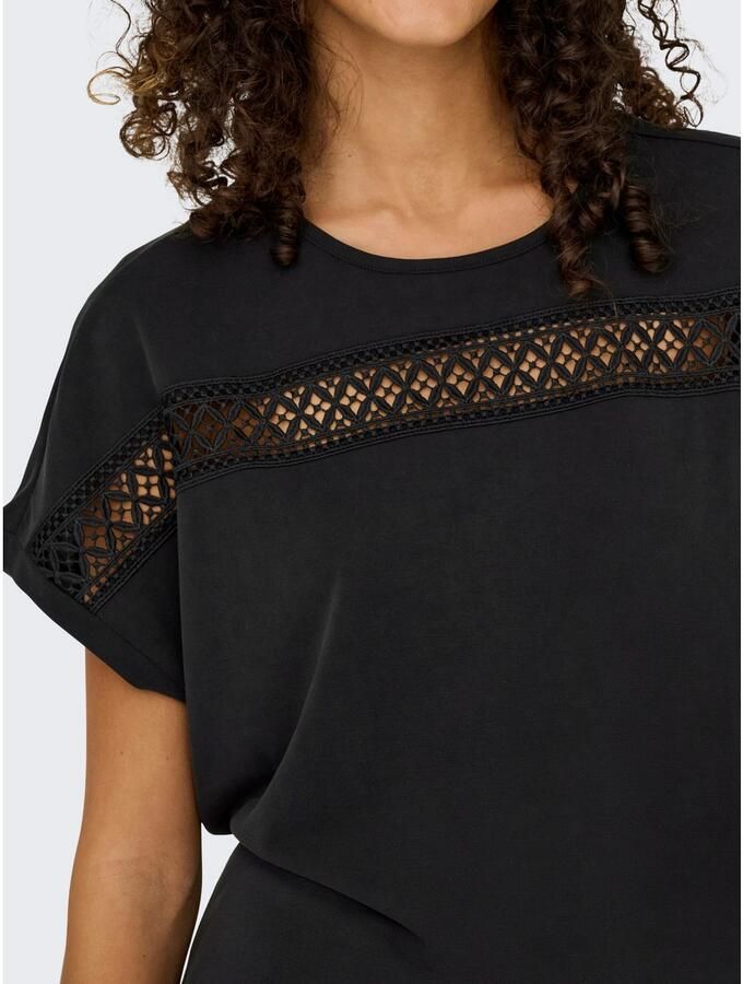 Only Shirt met korte mouwen ONLFREE LIFE S S LACE PANEL TOP JRS