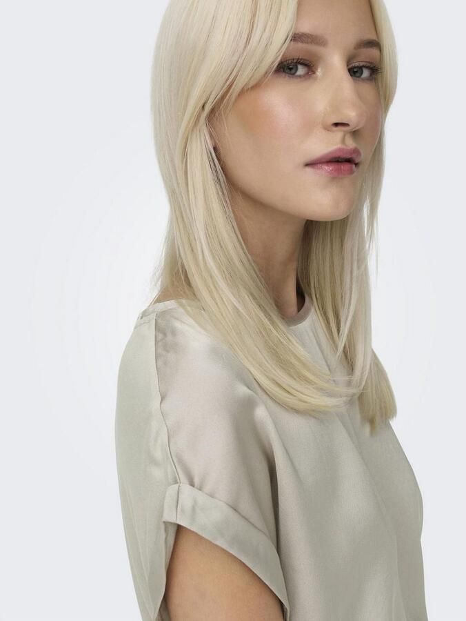 Only Shirt met korte mouwen ONLLIEKE S S SATIN MIX TOP WVN NOOS regular fit web polyester ronde hals effen - Foto 3