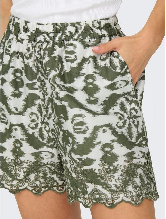 ONLY loose fit short met all over print en borduursels groen ecru - Foto 3