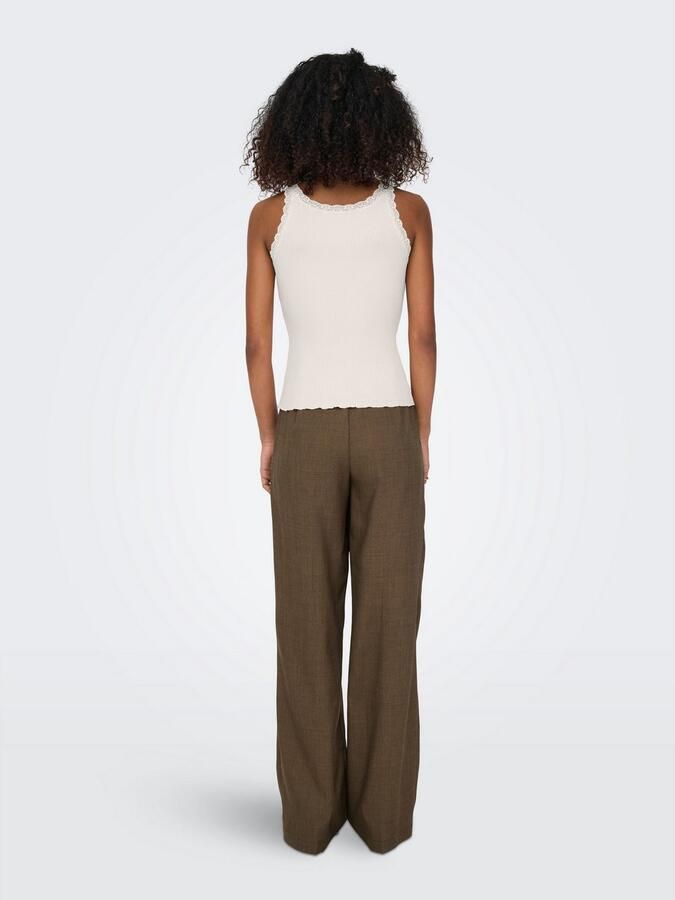 Only Tanktop ONLSARA – Tanktop met kantdetail bij de halslijn regular fit modisch jersey ribstof ronde hals - Foto 7