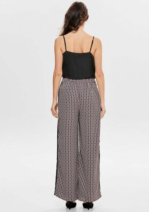 Only Top met spaghettibandjes ONLDEBBIE – Singlet met gebogen halslijn effen vrouwelijk getailleerd polyester spaghettibandjes - Foto 2