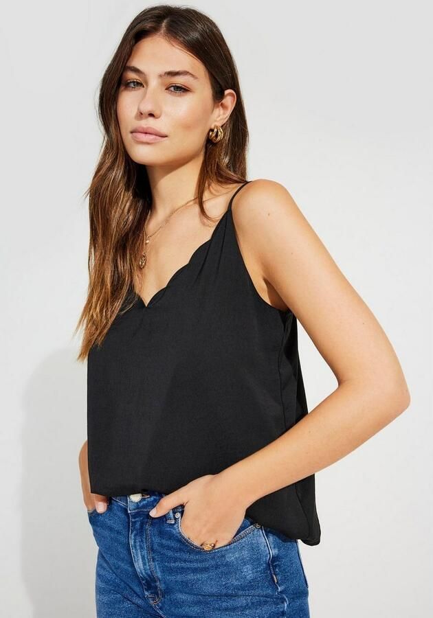 Only Top met spaghettibandjes ONLDEBBIE – Singlet met gebogen halslijn effen vrouwelijk getailleerd polyester spaghettibandjes - Foto 4