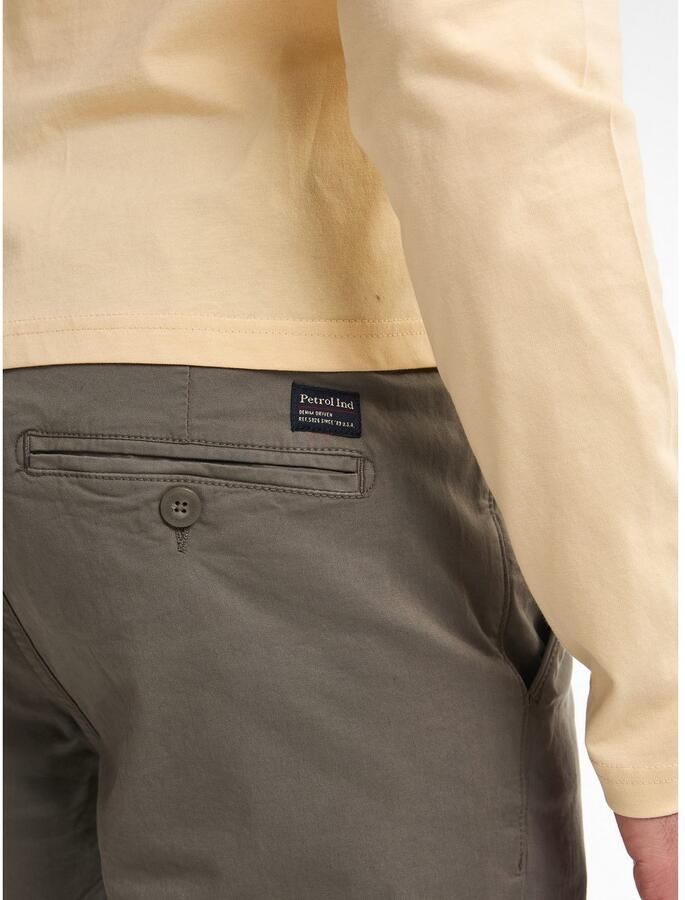 Petrol Industries Chino - Foto 2