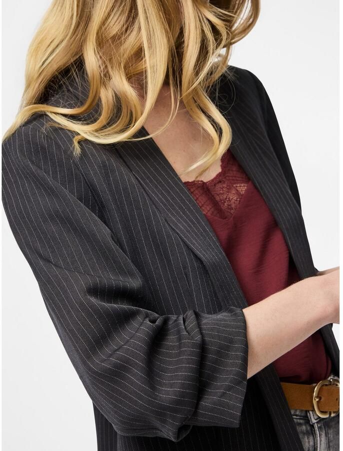 Pieces Blouseblazer PCBOSELLA 3 4 PINSTRIPE BLAZER NOOS BC