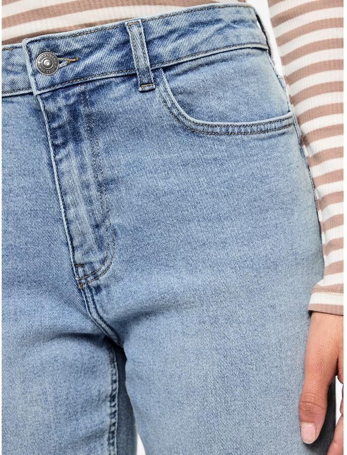 Pieces High-waist jeans PCBELLA HW TAP ANK JEANS LB302 NOOS