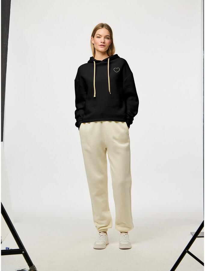 Pieces Hoodie PCCHILLI LS HEART HOODIE NOOS BC