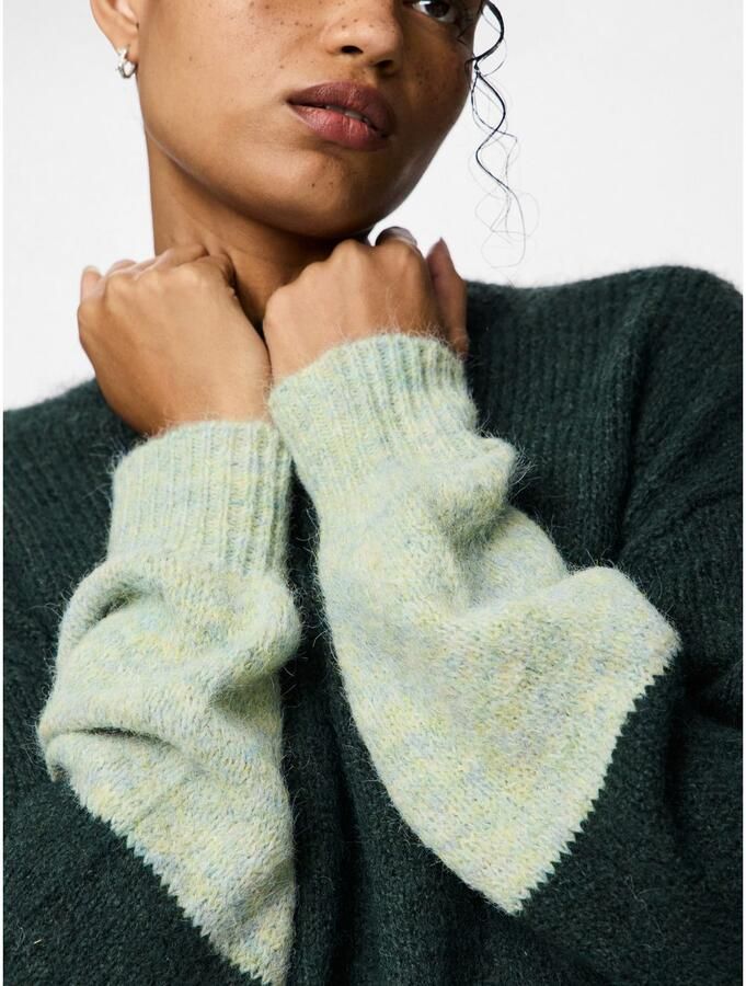 Pieces Trui met ronde hals PCIVY LS O-NECK COLOR BLOCK KNIT PWP BC