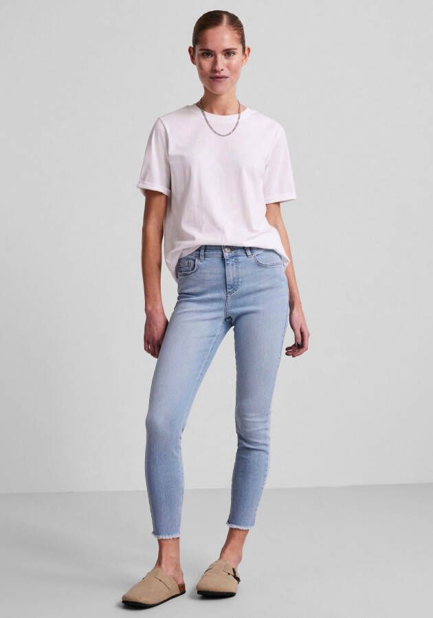 Pieces Skinny fit jeans PCDELLY met trendy franjezoom