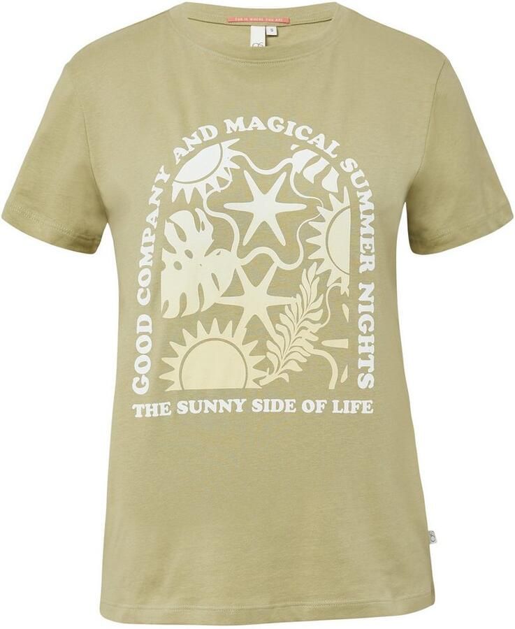 Q S designed by T-shirt met print