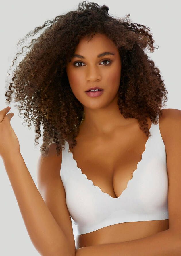 Sloggi ZERO Feel naadloze bralette met schulprand ecru