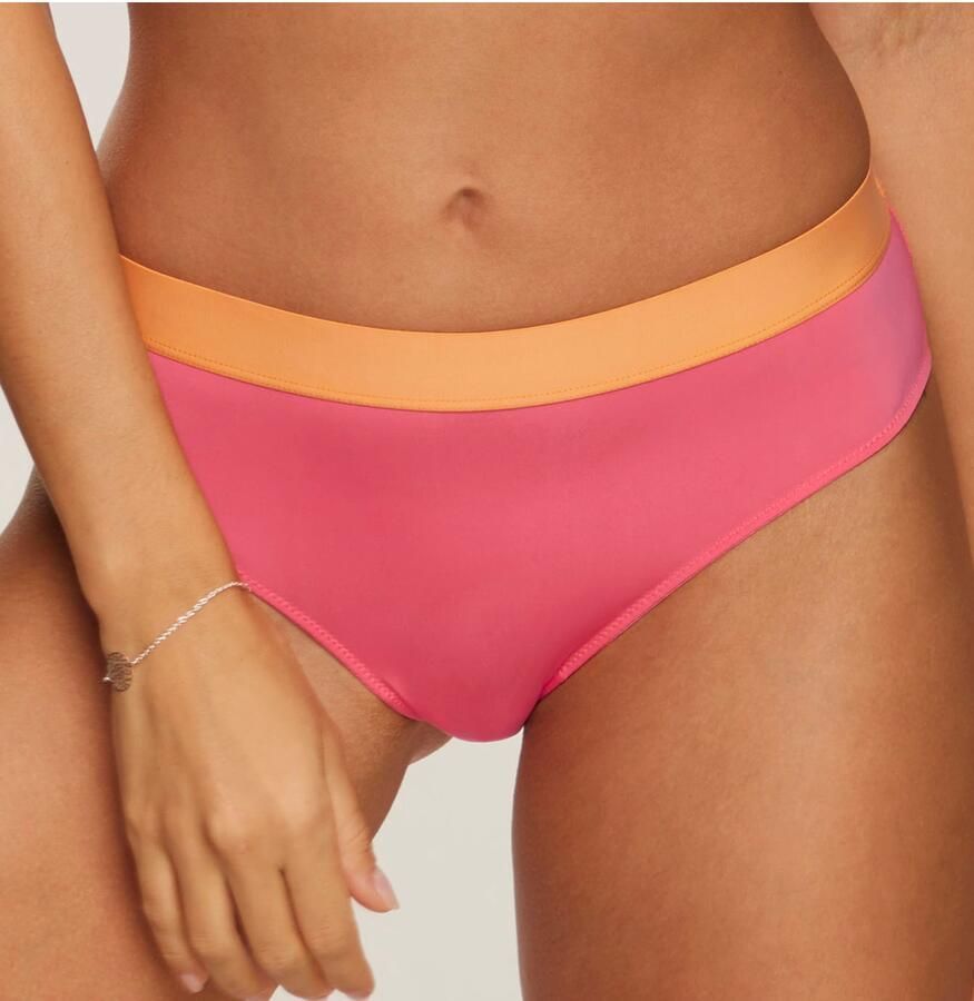 S.Oliver RED LABEL Beachwear Hipster Cle ce achterkant met mooie grafische kant