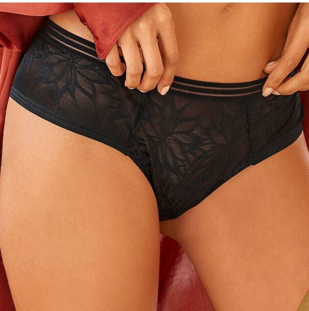s.Oliver RED LABEL Beachwear String Florence van stijlvol transparant kant