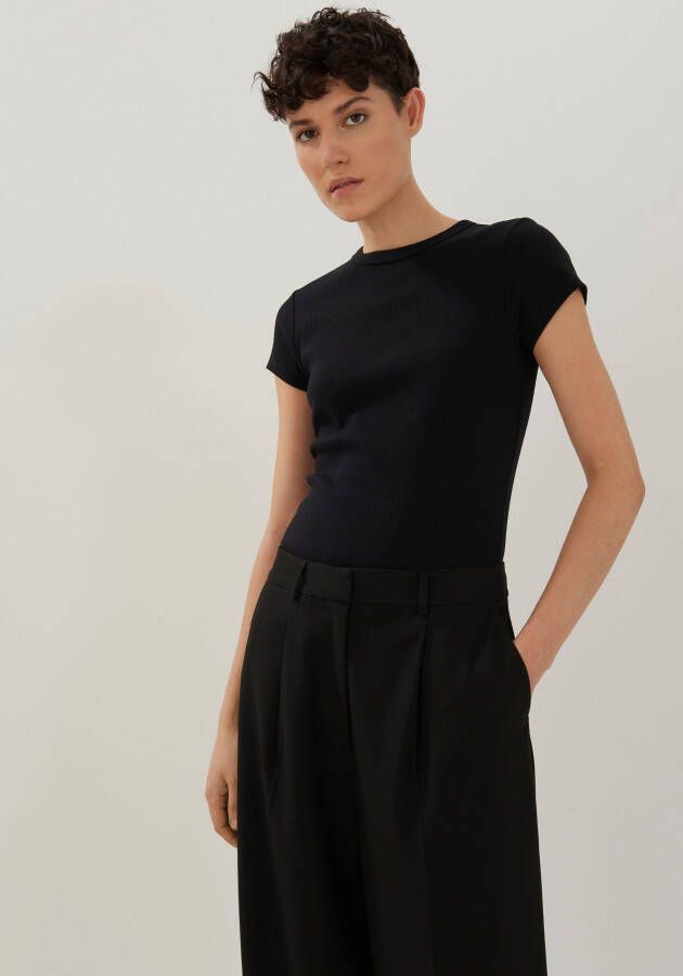 Someday T-shirt in effen design model 'Kleoh'