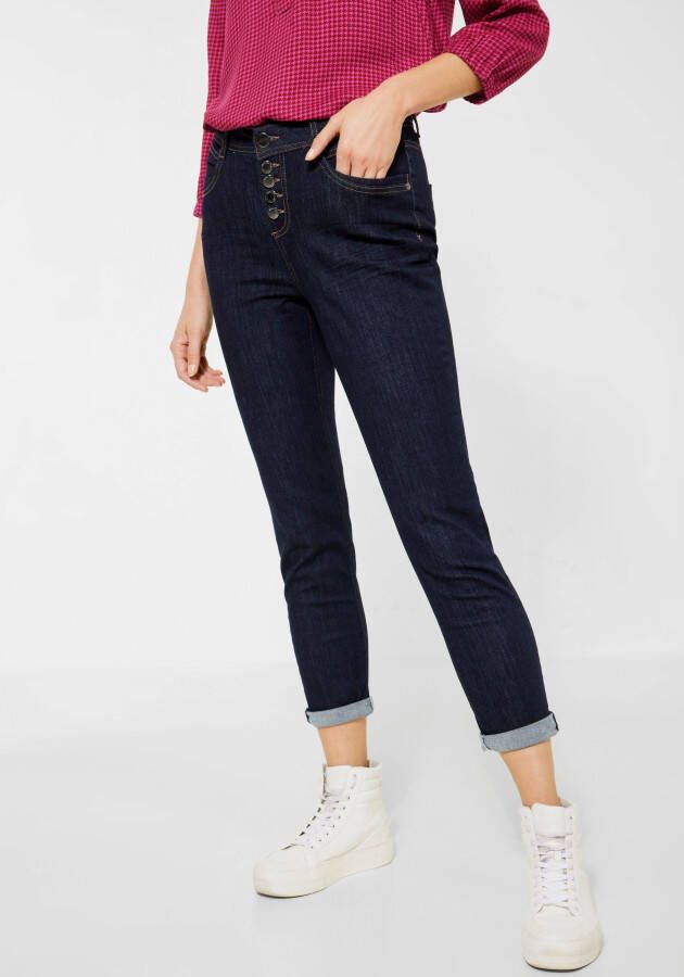 STREET ONE Slim fit jeans Style Mom met contrasterende stiksels op de riemlussen