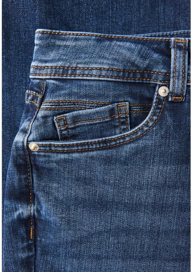 STREET ONE Bootcut jeans Stijl bootcut in een slim fit pasvorm en met stretch