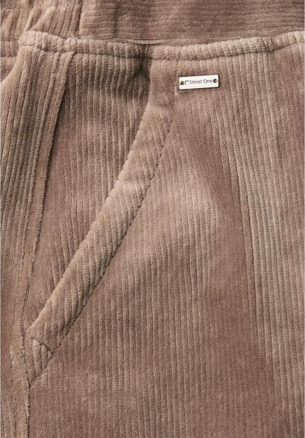 STREET ONE Cordbroek met stretch en zijdelingse zakken