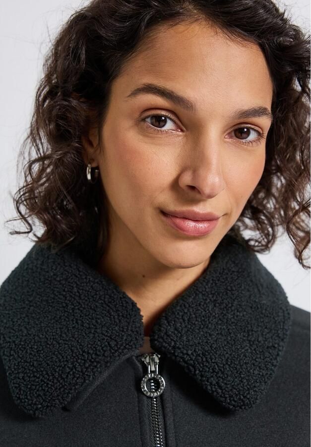 STREET ONE Kort jack Afneembare kraagversiering