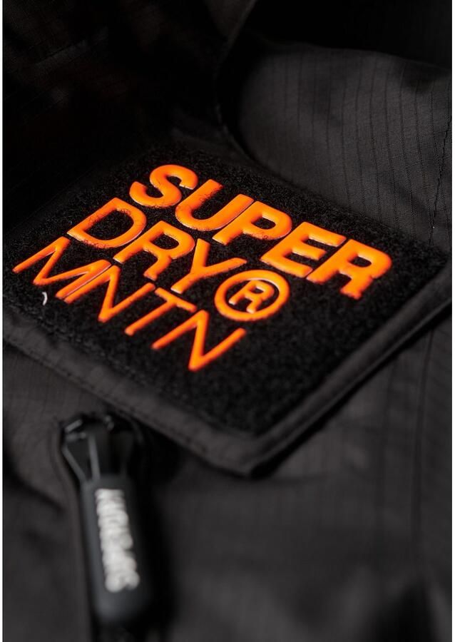 Superdry Trainingsjack Windjack met capuchon en bergmotief - Foto 3