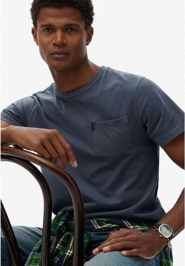 Superdry Shirt met ronde hals CLASSIC ESSENTIAL POCKET TEE met stijlvolle opgestikte borstzak - Foto 4