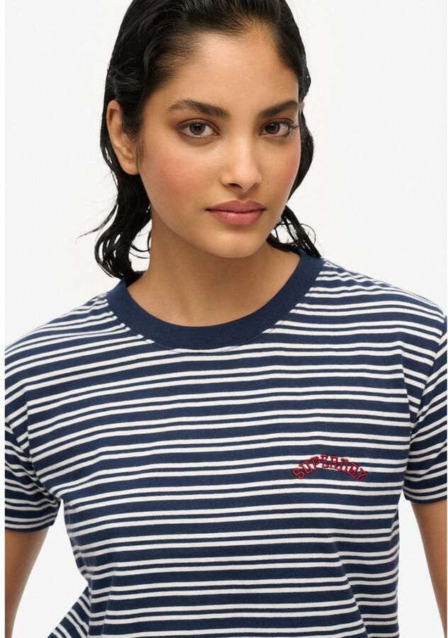 Superdry T-shirt ESSENTIAL LOGO STR FITTED TEE aangenaam draagcomfort door bijzonder zachte haptiek