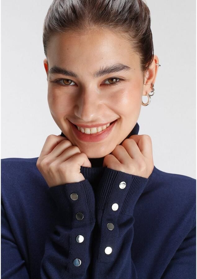 Tamaris Coltrui in nauwe vorm met knoopdetails