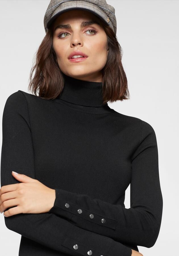 Tamaris Coltrui in nauwe vorm met knoopdetails