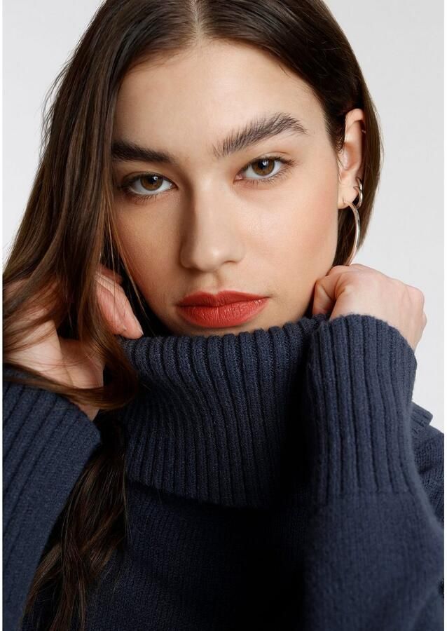 Tamaris Coltrui in nonchalante vorm met zijdelingse slitten - Foto 2