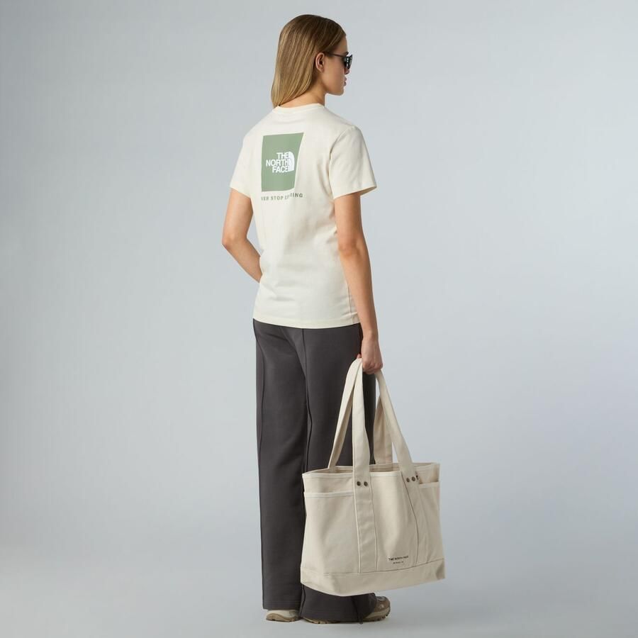 The North Face T-shirt W SS BOX NSE RELAXED TEE (1-delig)