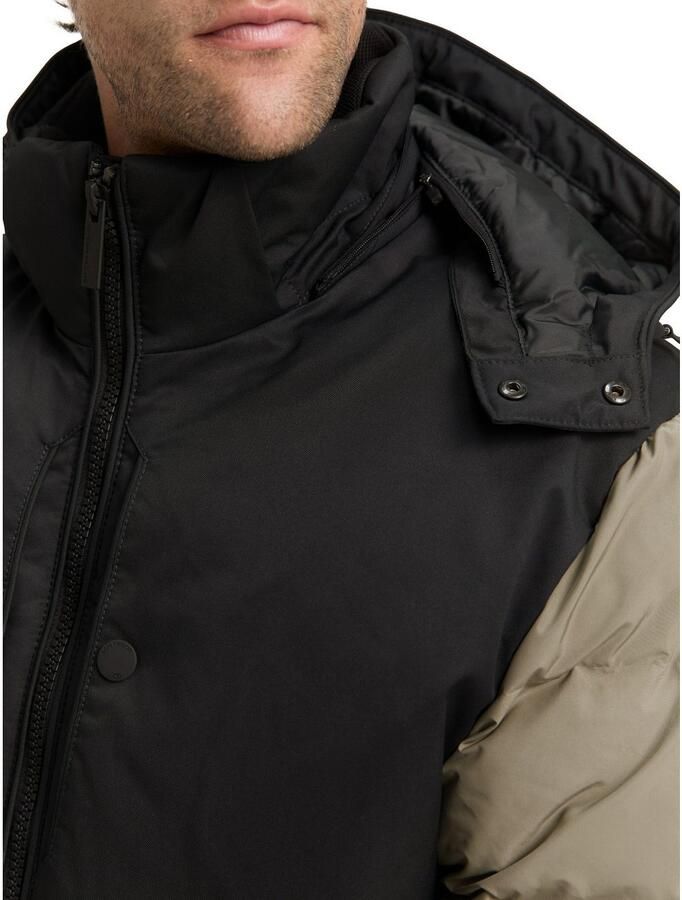 Tom Tailor Gewatteerde jas met een capuchon