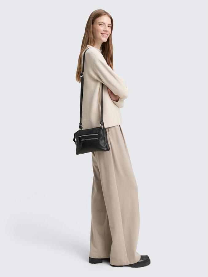 Tom Tailor Schoudertas WINONA van zacht imitatieleer met praktische formaten